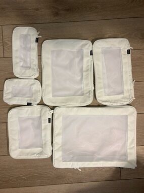 NWOT NOBL 6-Piece White Compressible Packing Cube Set for Travel & Organization